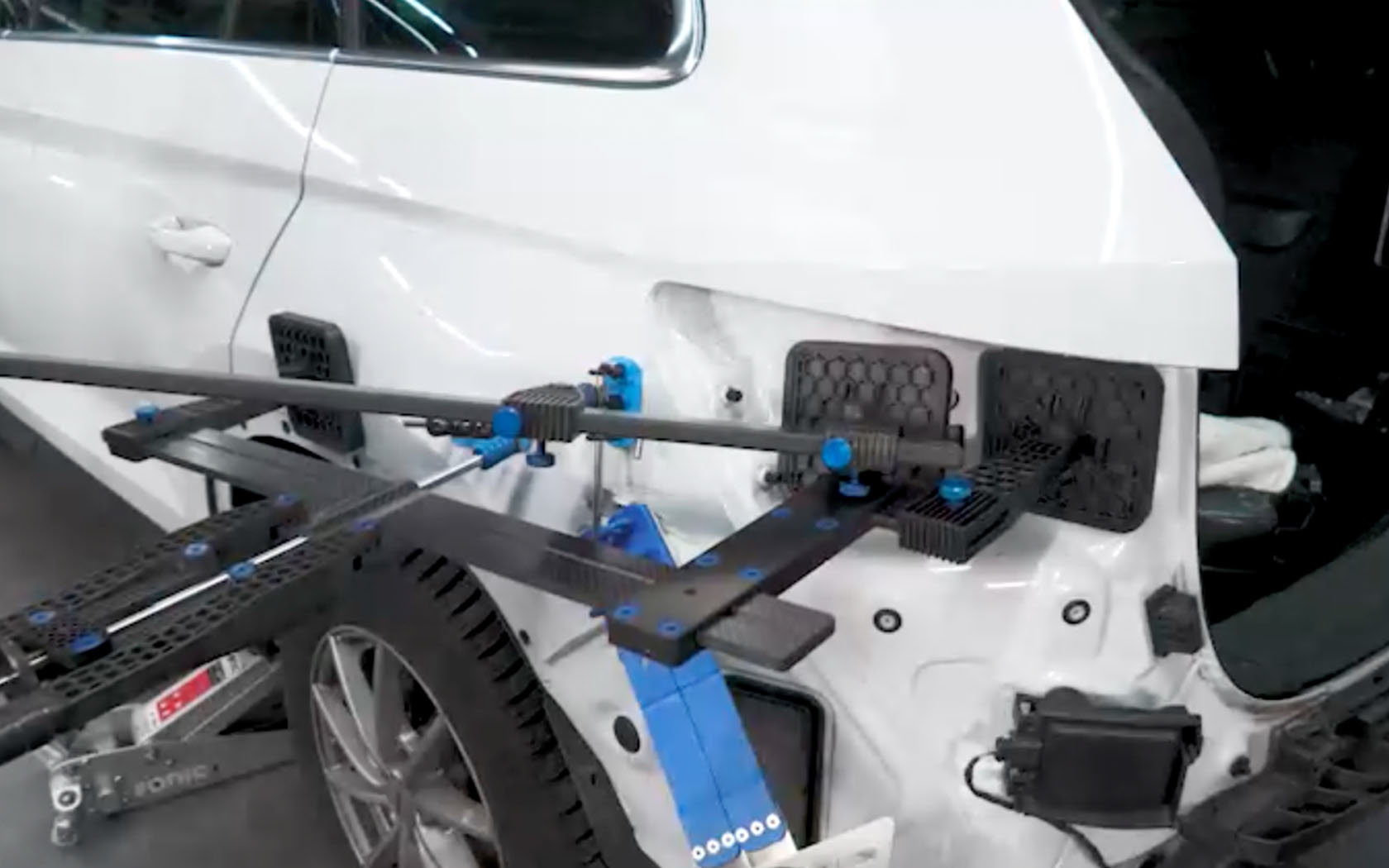 Pucher Lackiererei Gerstetten - Leistungen – Das Carbon CBR System